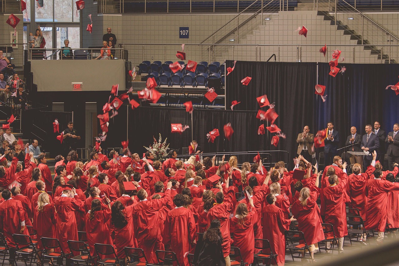 Graduation ceremony image